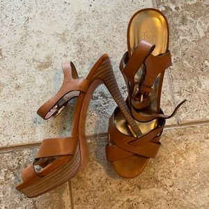 Coach 4” heels size 8.5